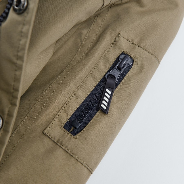 Яке, цвят: Микс