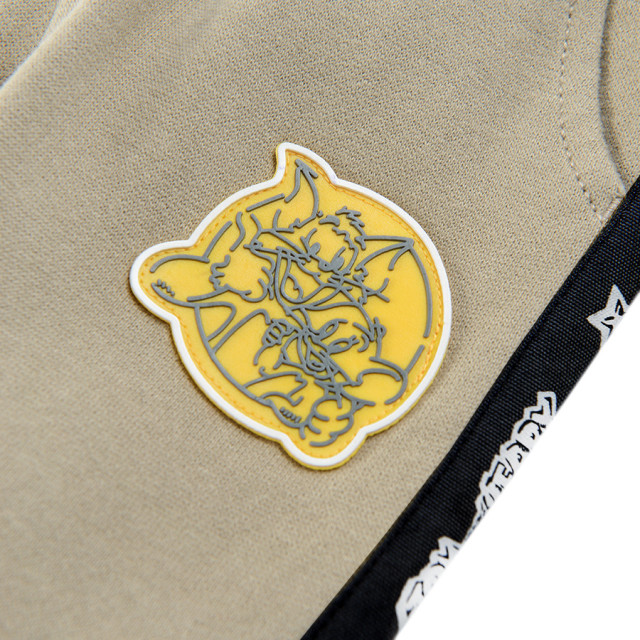 Спортен панталон TOM AND JERRY, цвят: Маслинов