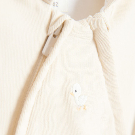 Ескимос, цвят: Бежов