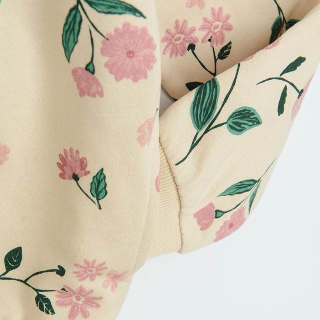 Суитчър, цвят: Бял