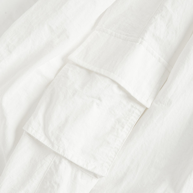 Пола, цвят: Бял