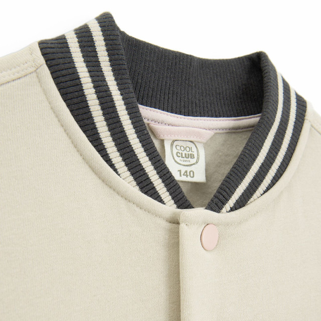 Яке, цвят: Бежов