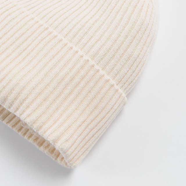 Шапка, цвят: Екрю