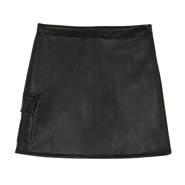 Пола, цвят: Черен