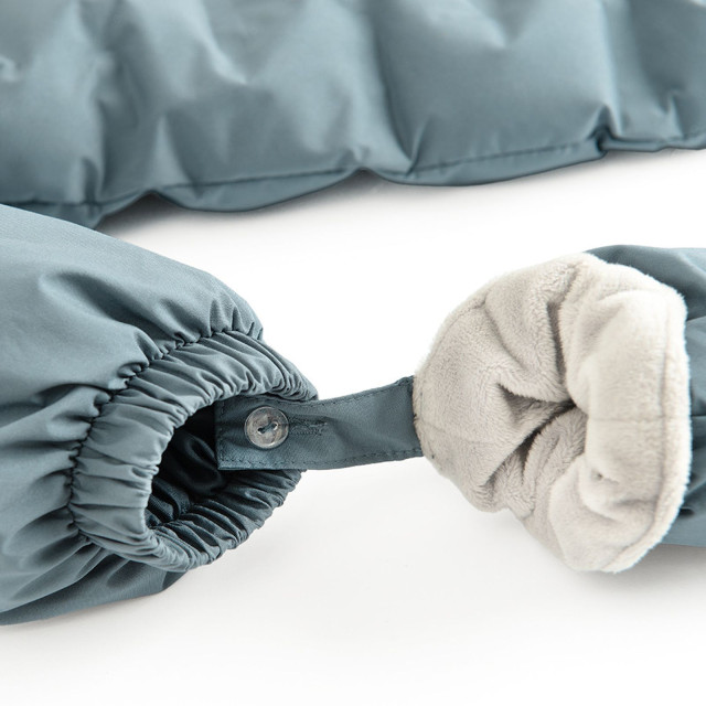 Космонавт, цвят: Син