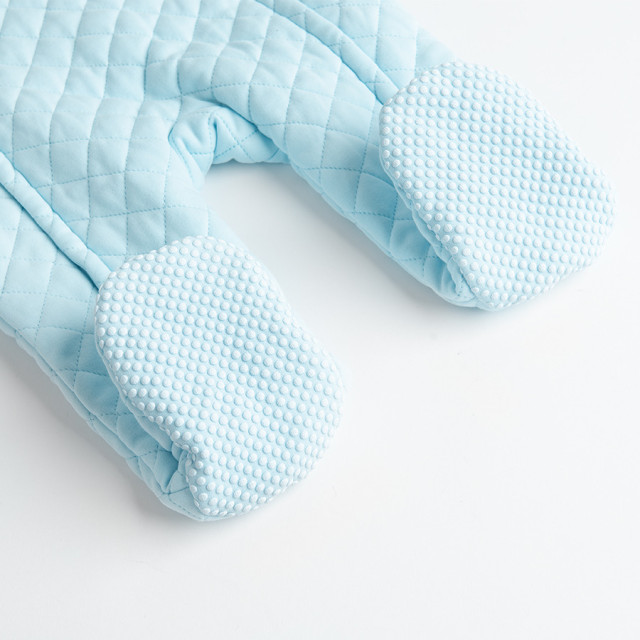 Ескимос, цвят: Светло син