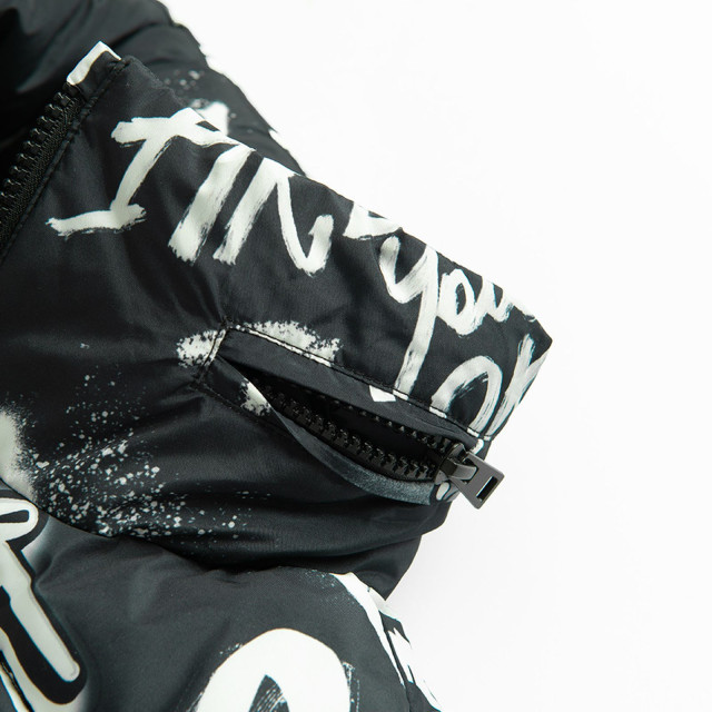 Яке, цвят: Черен