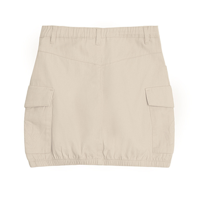 Пола, цвят: Бежов