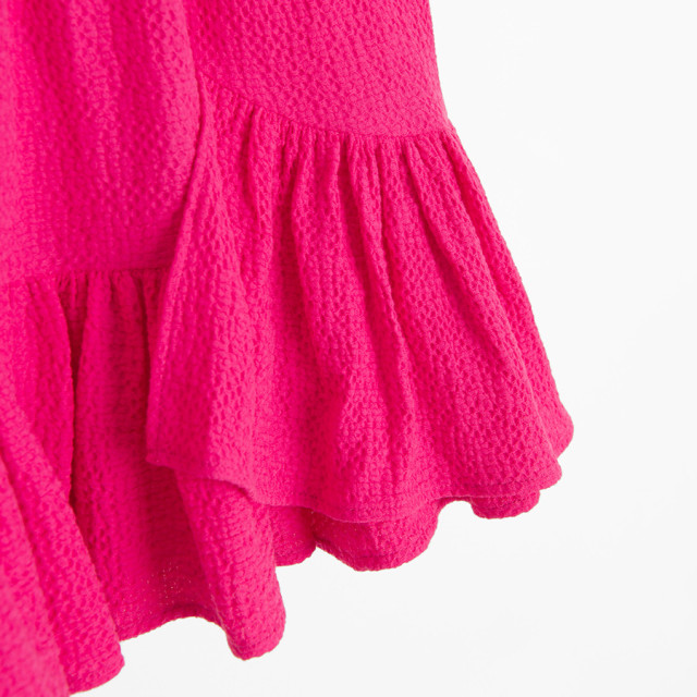 Пола, цвят: Розов