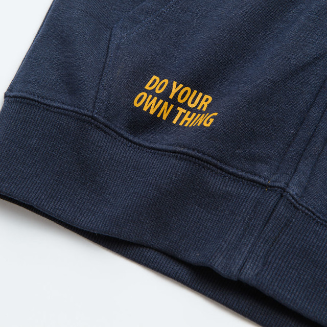 Суитчър, цвят: Микс