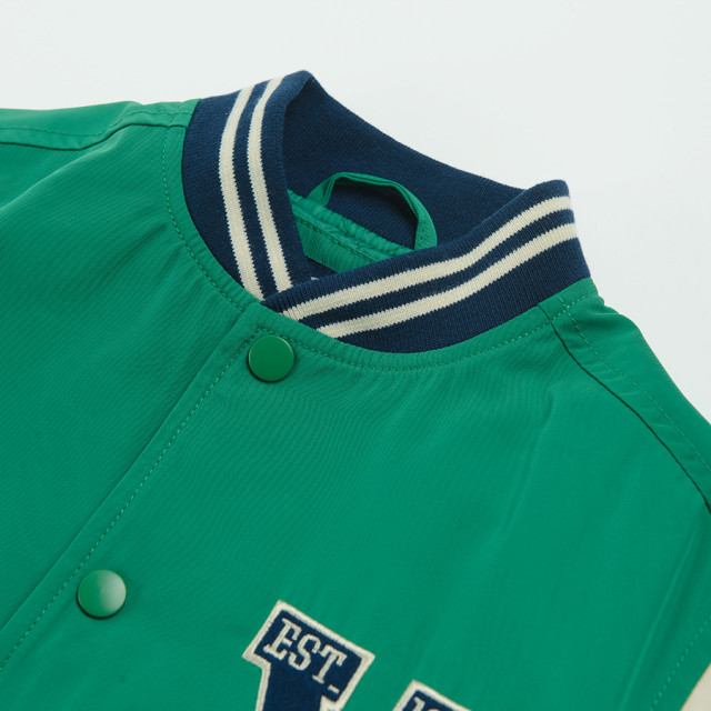 Яке, цвят: Зелен