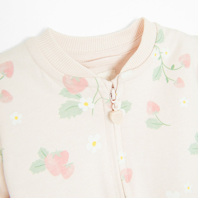 Яке, цвят: Розов