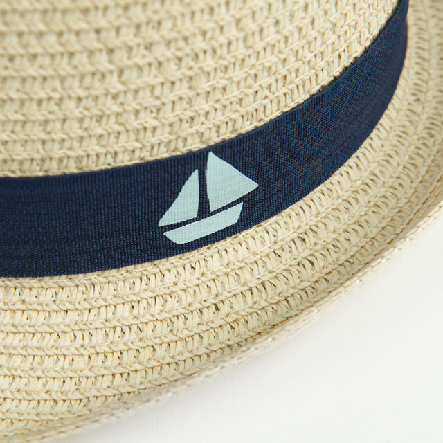 Шапка, цвят: Бежов